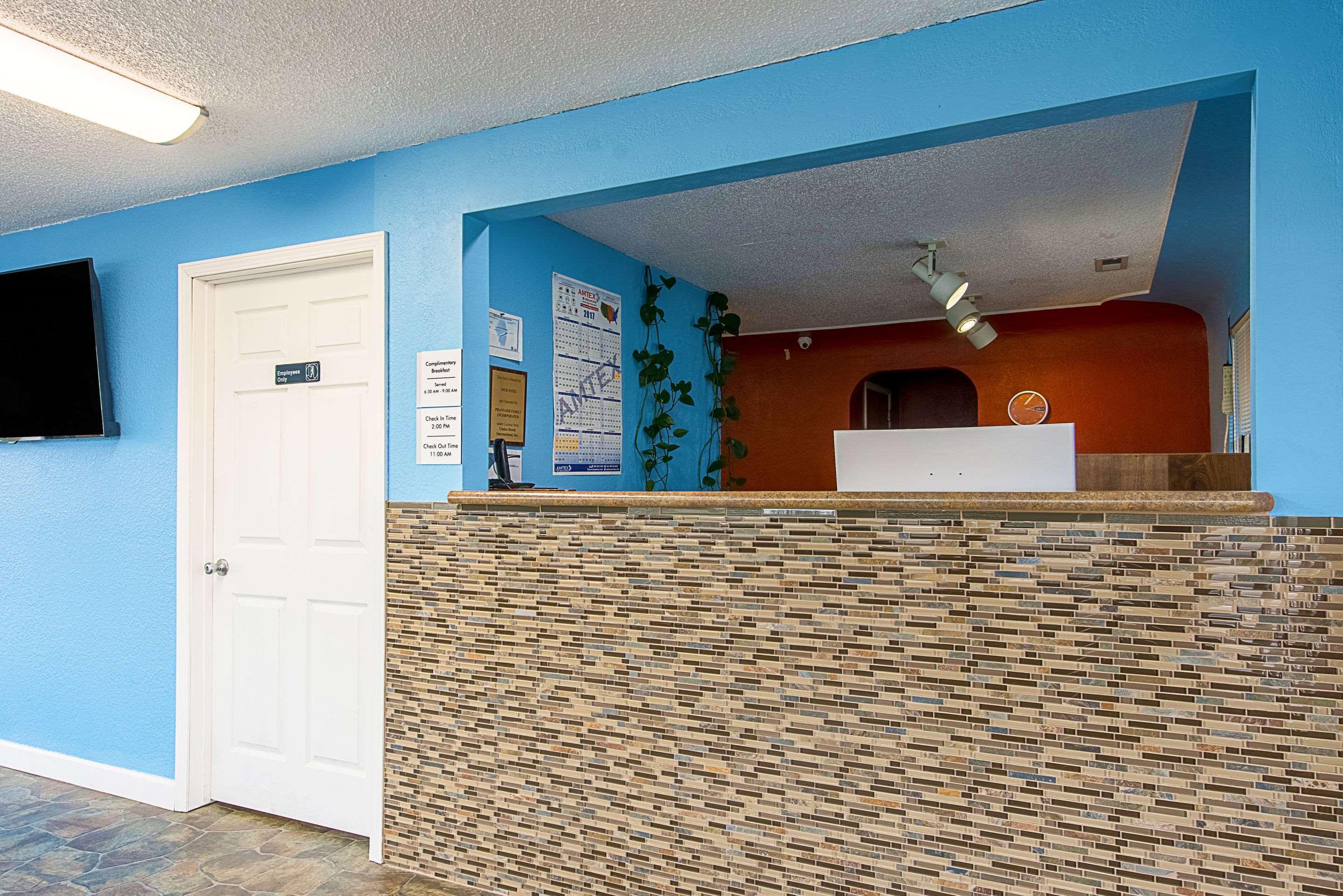 Highway Inn Paris Экстерьер фото